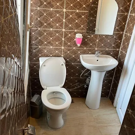 Metropol 2 Hotel 2*